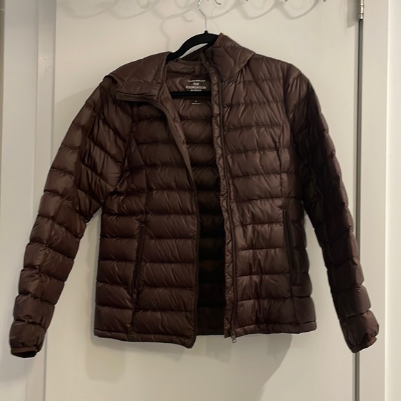 Foundation Puffer - Picture 1 of 8